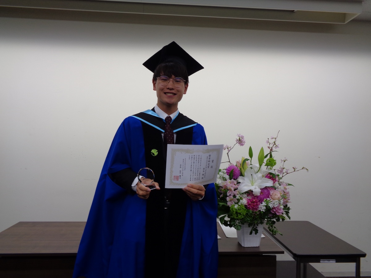 岸本駿氏